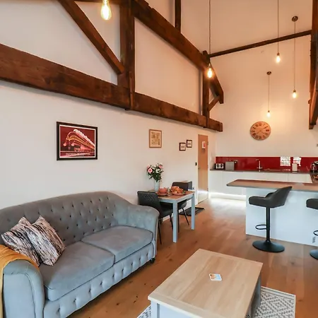 شقة Duchess Of Hamilton Engine Shed ويتبي